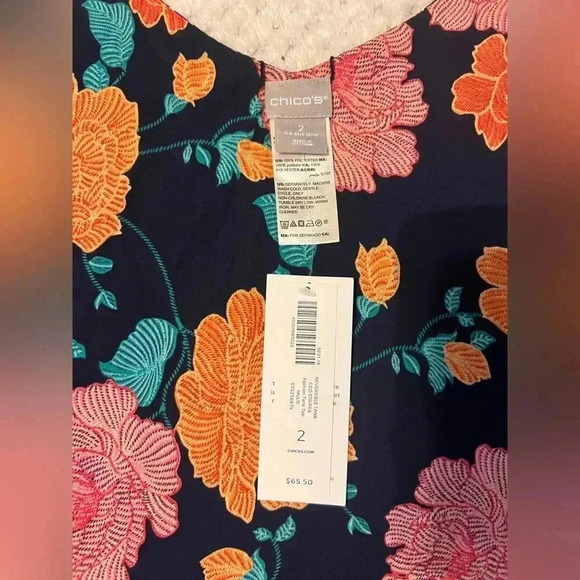 NWT Reversible convertible tank from Chico’s size 2 (M) (J138) - Picture 12 of 14